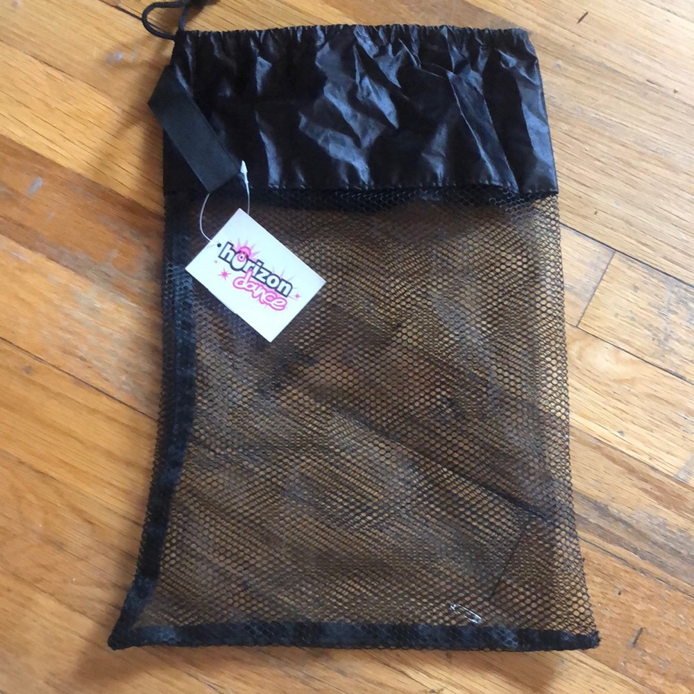 Women's Mesh dance shoe bag drawstring.